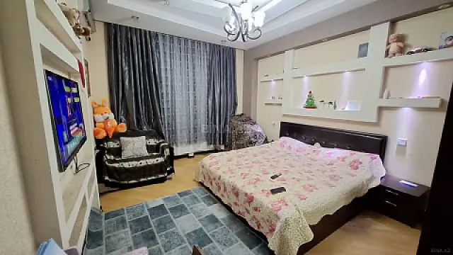 Satılır 2 otaqlı mənzil 100 m²