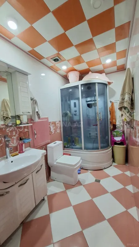 Satılır 2 otaqlı mənzil 100 m²