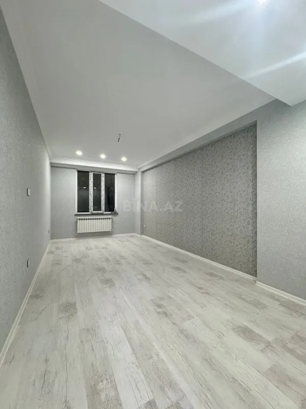 Satılır 3 otaqlı mənzil 124 m²