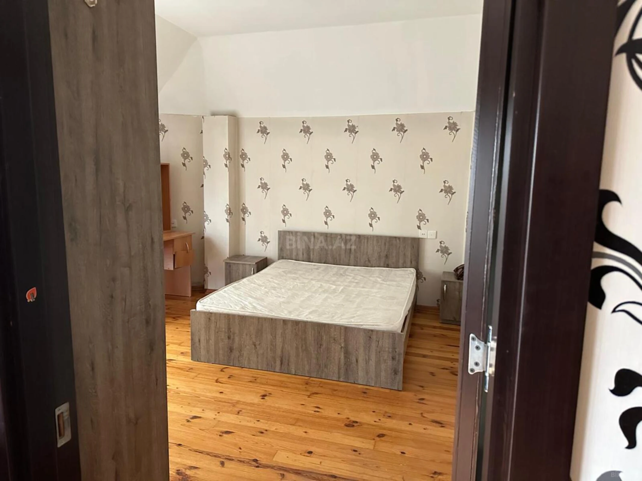 Kirayə verilir 3 otaqlı mənzil 92 m²