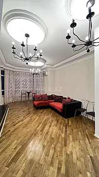 Satılır 2 otaqlı mənzil 66 m²