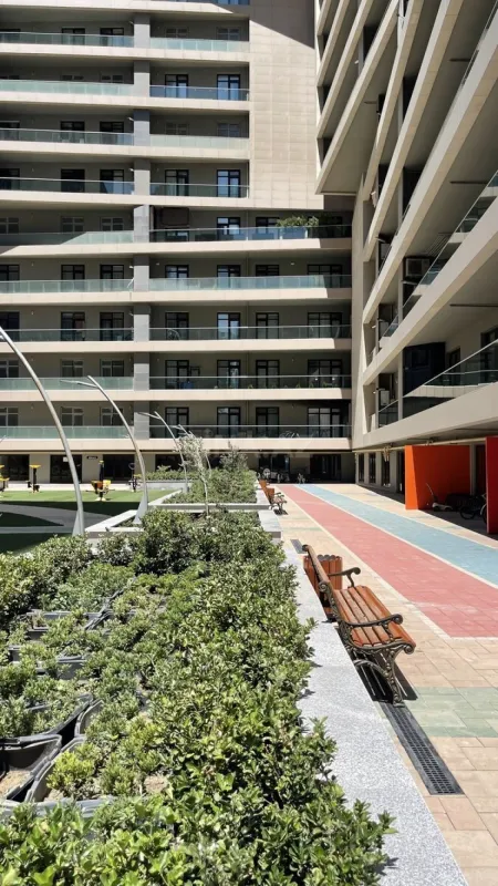 Satılır 3 otaqlı mənzil 148 m²