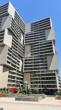 Satılır 3 otaqlı mənzil 148 m²