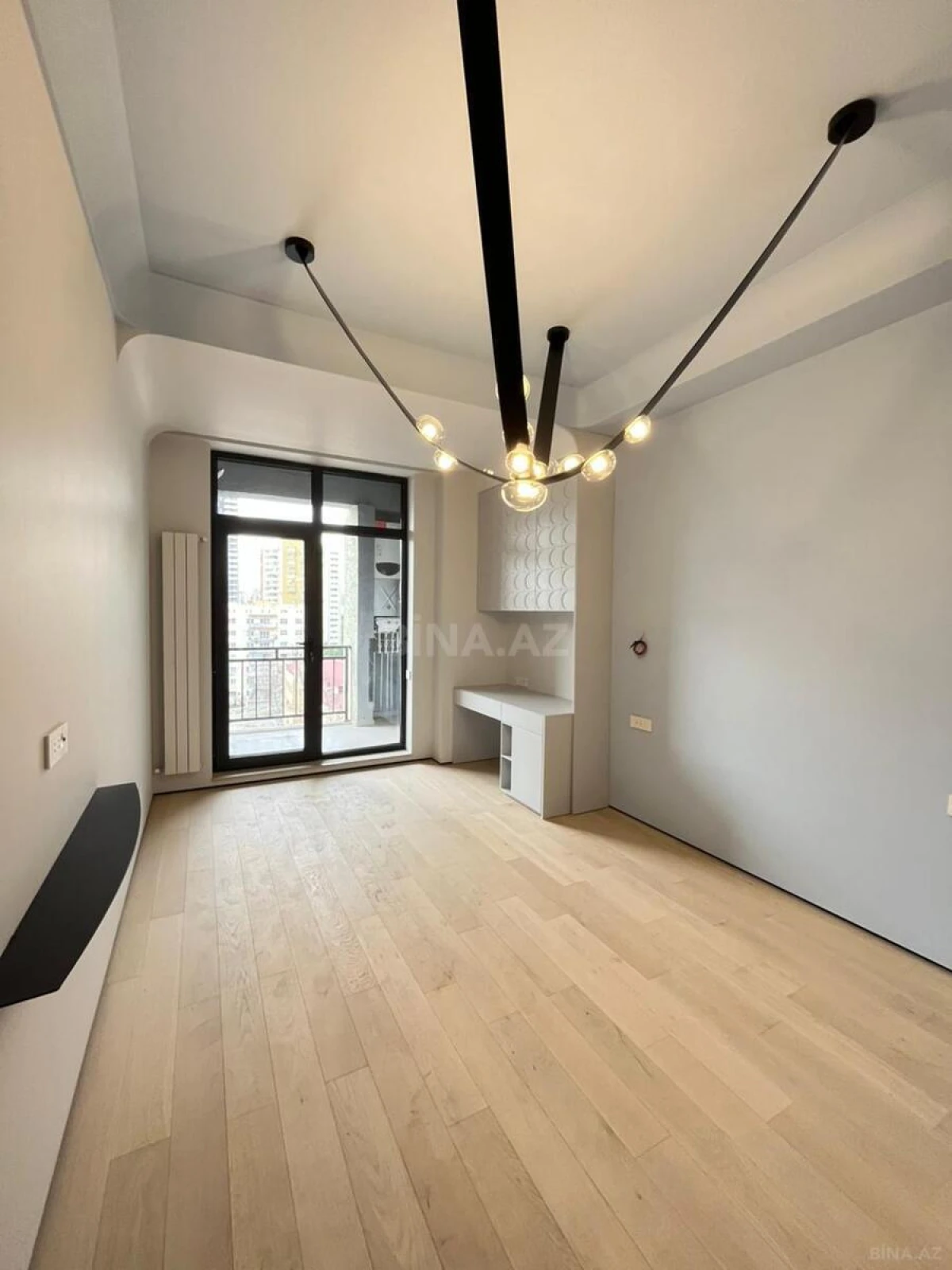 Satılır 3 otaqlı mənzil 103 m²