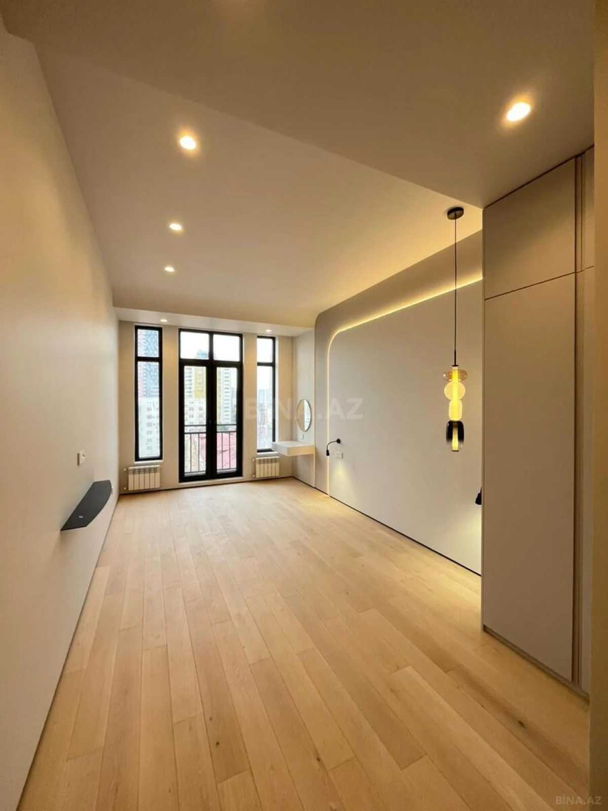Satılır 3 otaqlı mənzil 103 m²