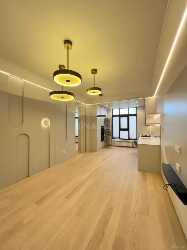 Satılır 3 otaqlı mənzil 103 m²