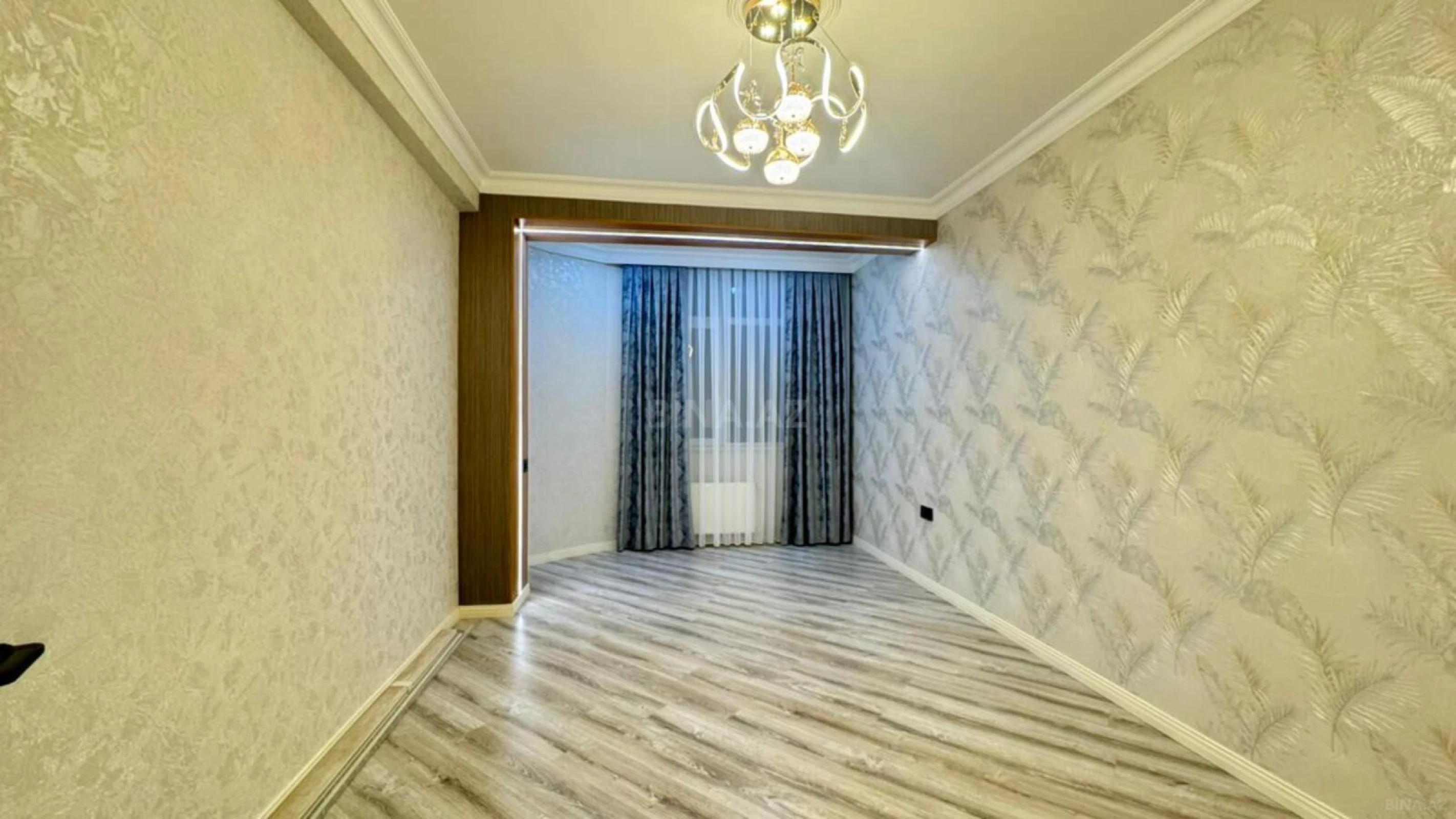 Satılır 3 otaqlı mənzil 98 m²