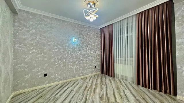 Satılır 3 otaqlı mənzil 98 m²
