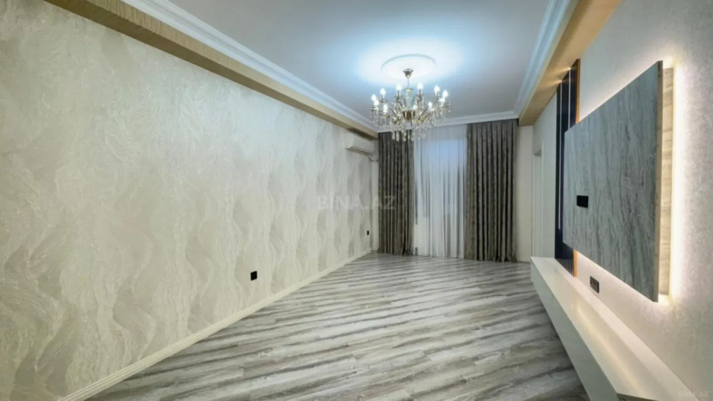 Satılır 3 otaqlı mənzil 98 m²