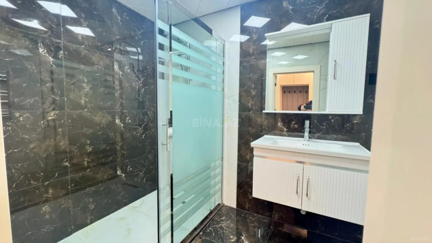 Satılır 3 otaqlı mənzil 98 m²
