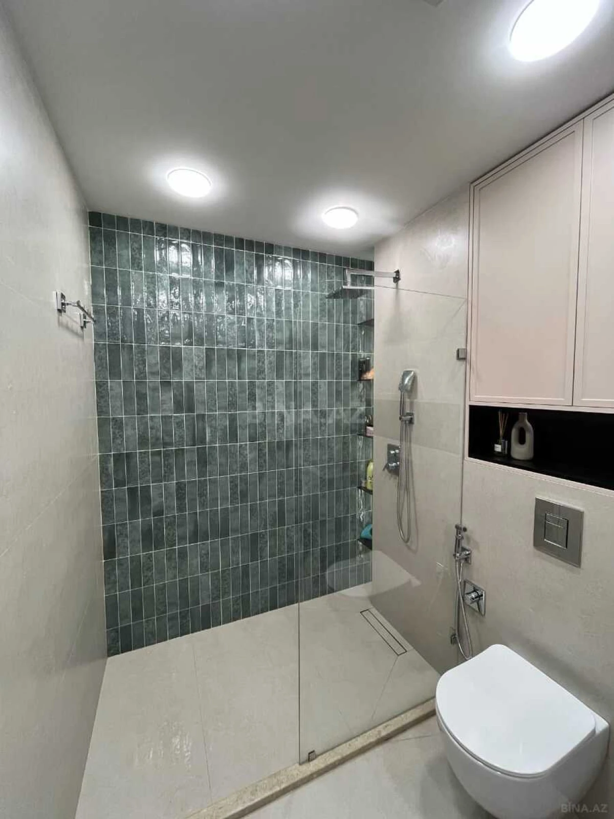 Kirayə verilir 2 otaqlı mənzil 80 m²