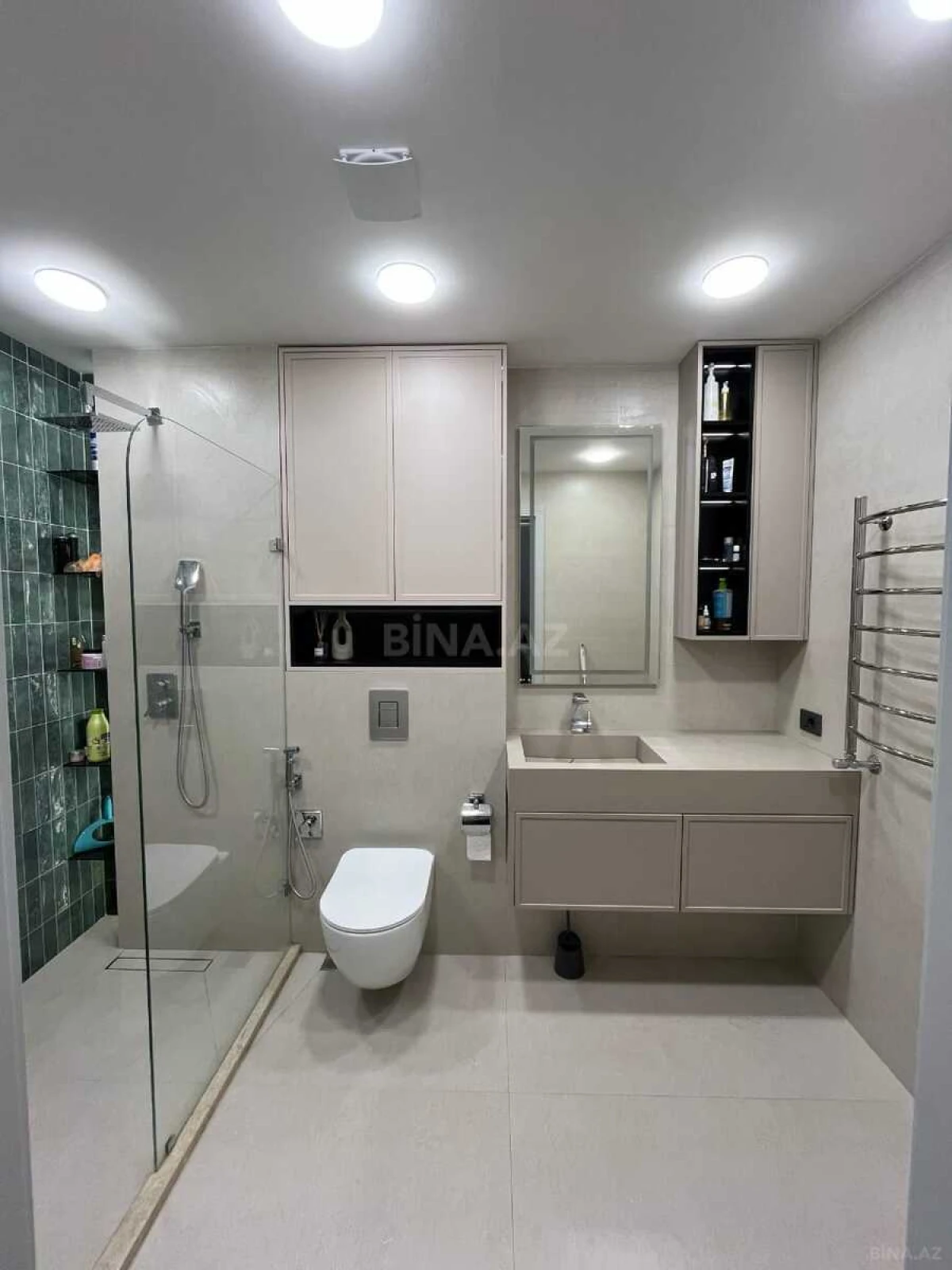 Kirayə verilir 2 otaqlı mənzil 80 m²