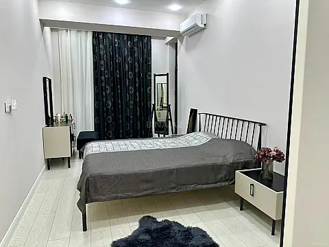 Satılır 3 otaqlı mənzil 105 m²