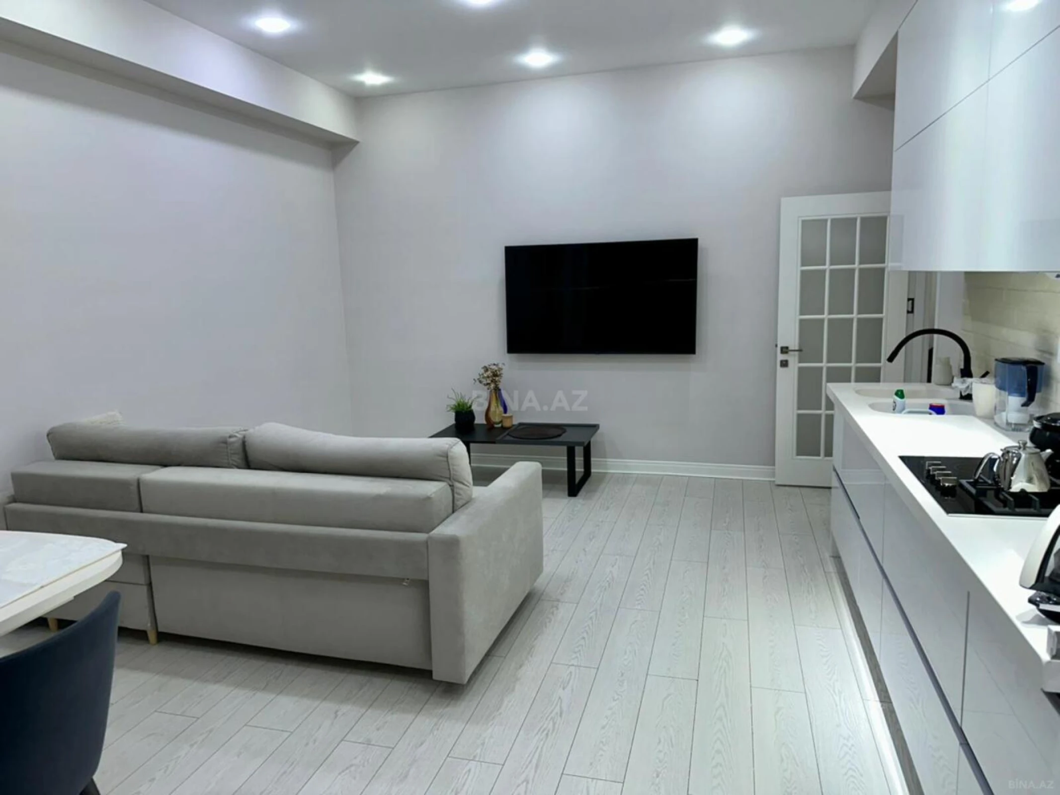 Satılır 3 otaqlı mənzil 105 m²