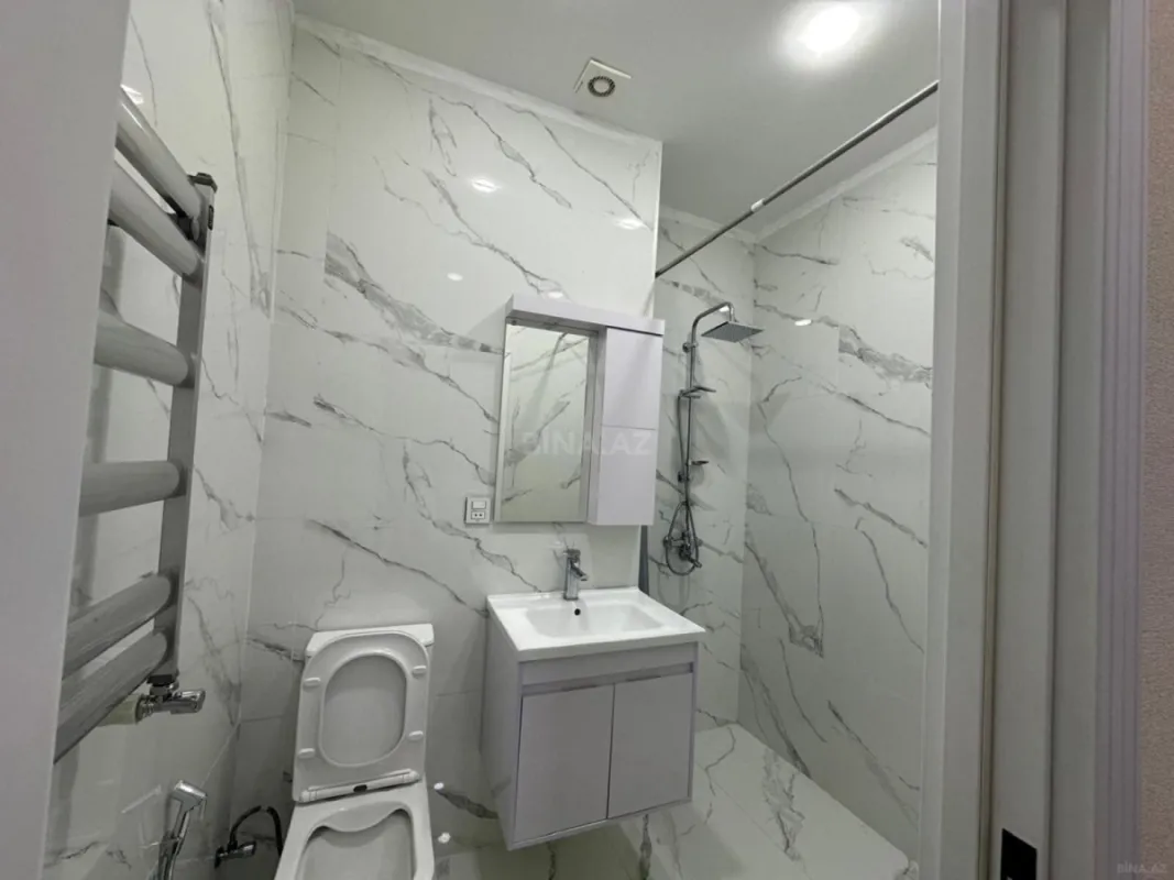 Kirayə verilir 2 otaqlı mənzil 65 m²