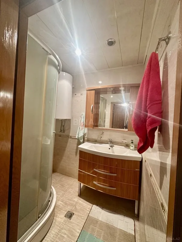 Satılır 2 otaqlı mənzil 65 m²