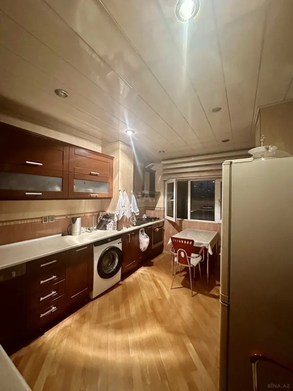 Satılır 2 otaqlı mənzil 65 m²