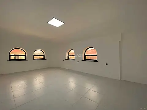 Kirayə verilir 13 otaqlı ofis 1000 m²