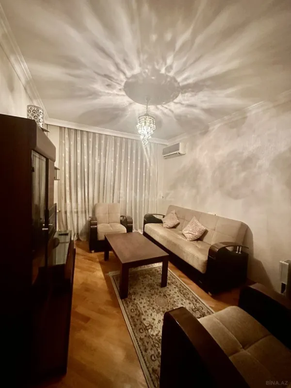 Satılır 2 otaqlı mənzil 67 m²