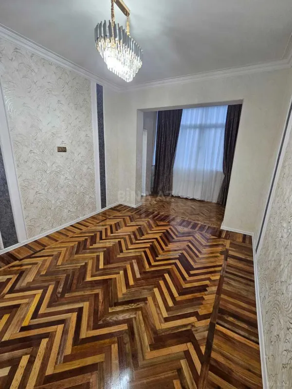 Satılır 3 otaqlı mənzil 72 m²