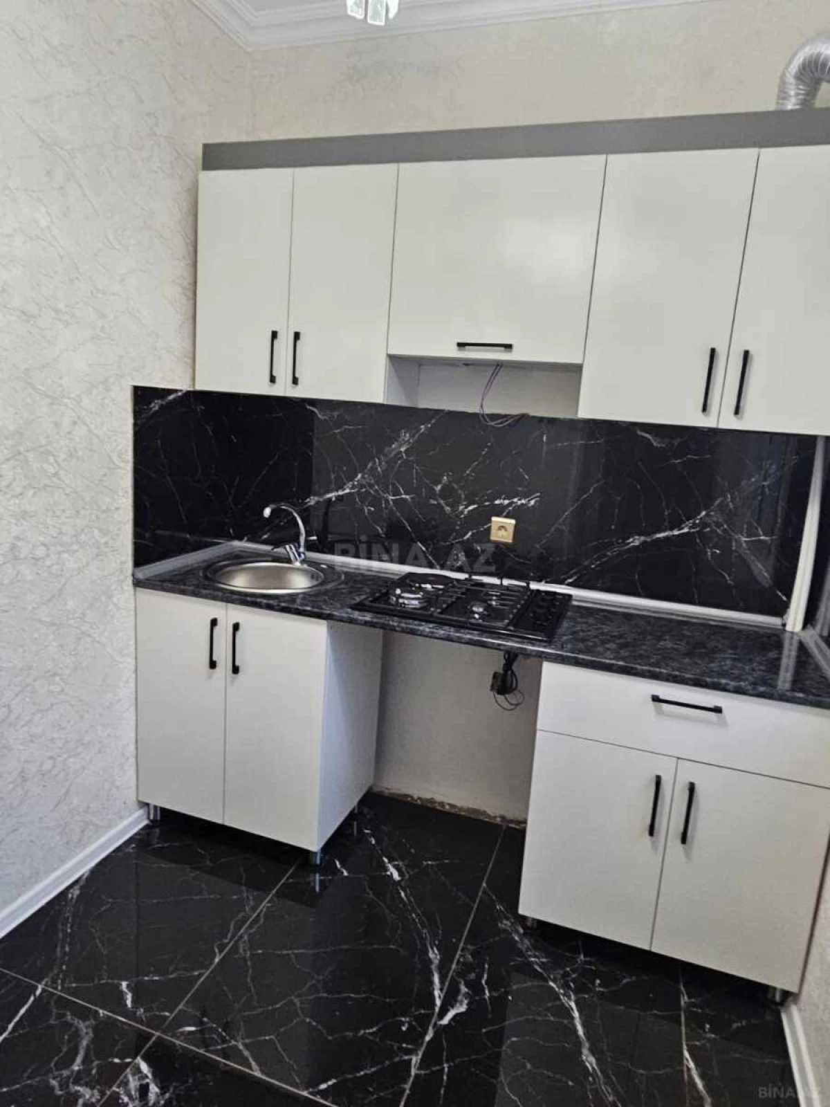 Satılır 3 otaqlı mənzil 72 m²