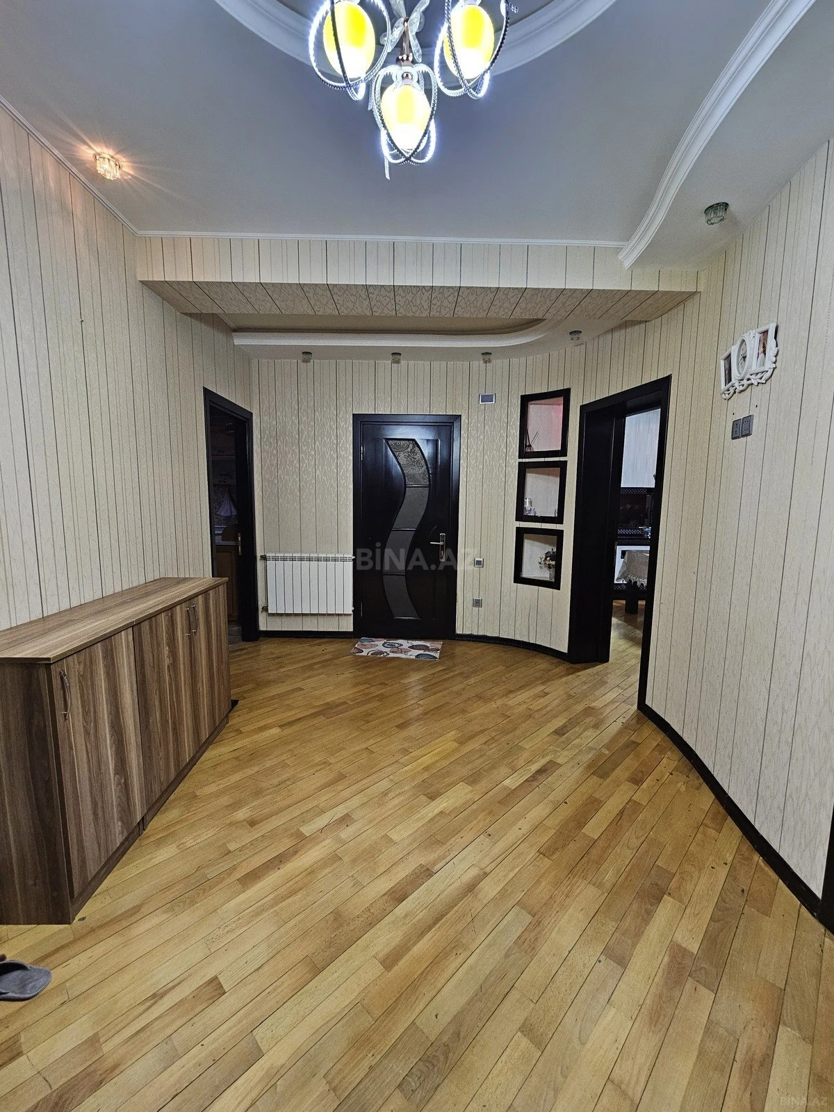 Satılır 3 otaqlı mənzil 120 m²