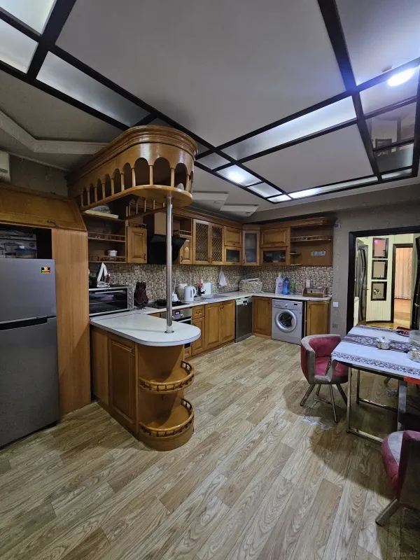 Satılır 3 otaqlı mənzil 120 m²