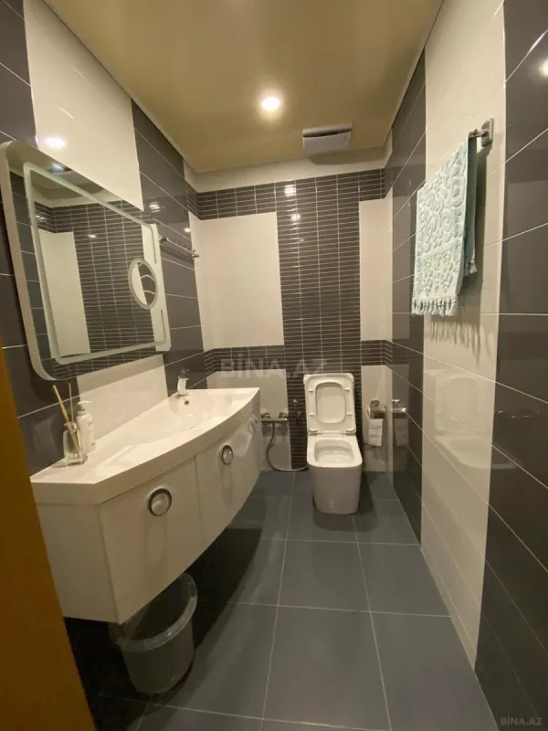 Kirayə verilir 2 otaqlı mənzil 95 m²
