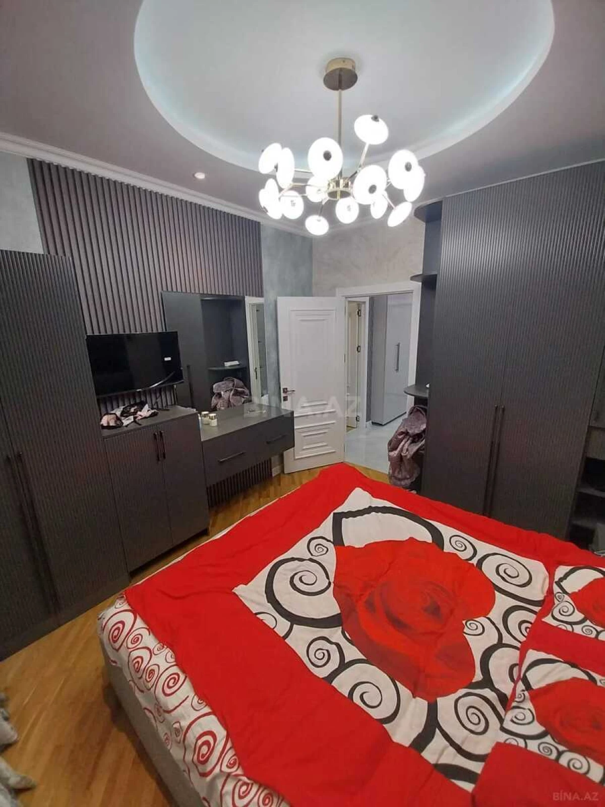 Kirayə verilir 2 otaqlı mənzil 60 m²