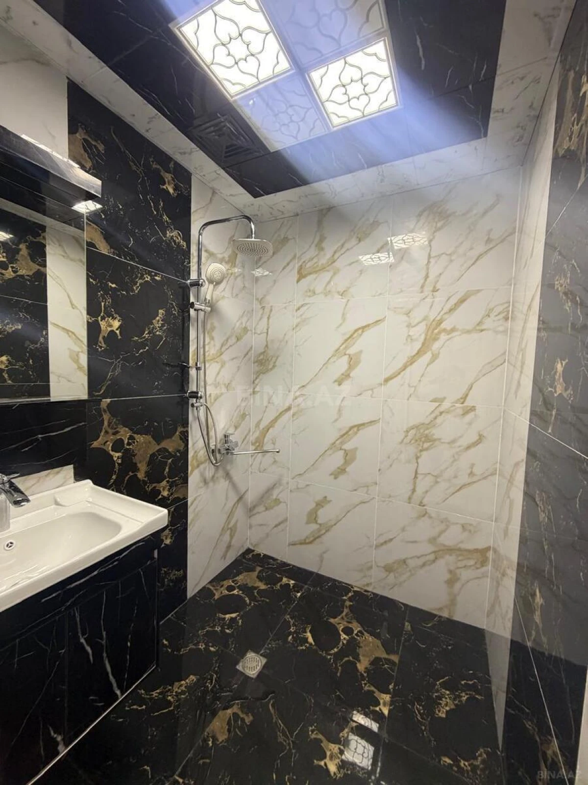 Satılır 2 otaqlı mənzil 46 m²