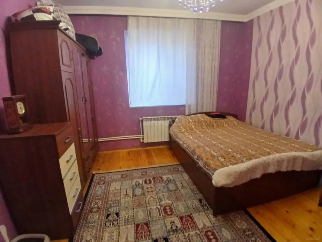 Satılır 4 otaqlı həyət evi 100 m²