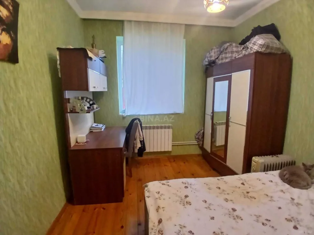 Satılır 4 otaqlı həyət evi 100 m²