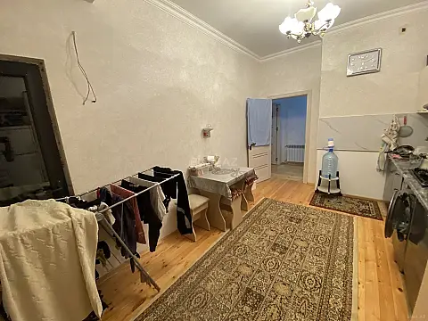 Satılır 2 otaqlı mənzil 76.5 m²