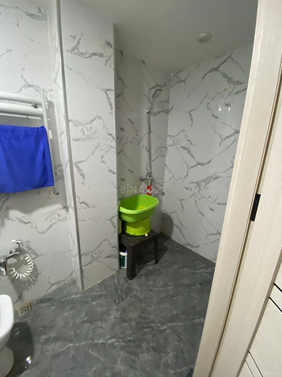 Satılır 2 otaqlı mənzil 76.5 m²