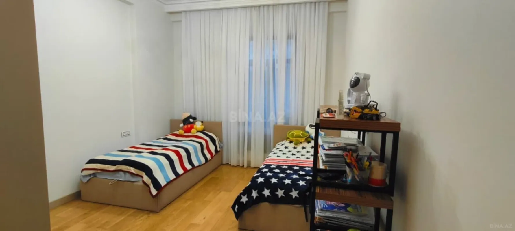 Satılır 3 otaqlı mənzil 130 m²