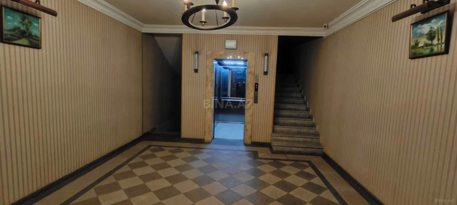 Satılır 3 otaqlı mənzil 130 m²