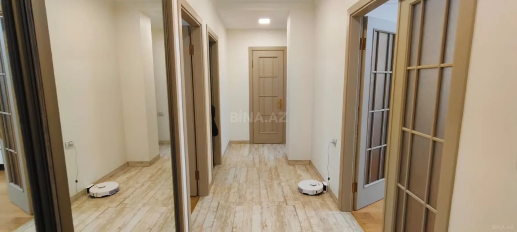 Satılır 3 otaqlı mənzil 130 m²