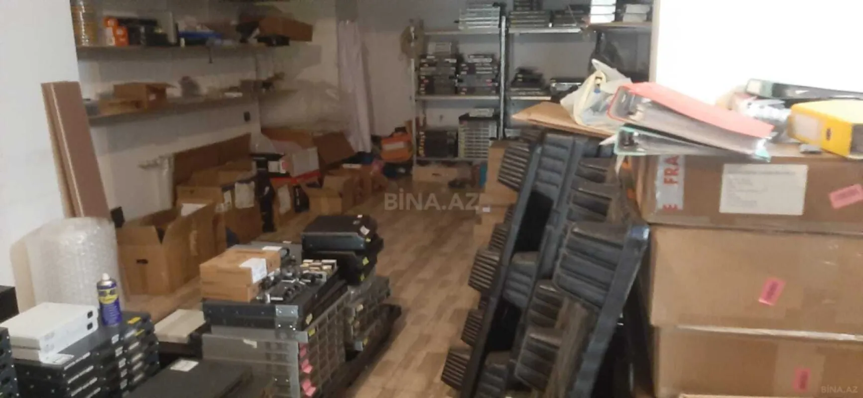 Satılır obyekt 132 m²