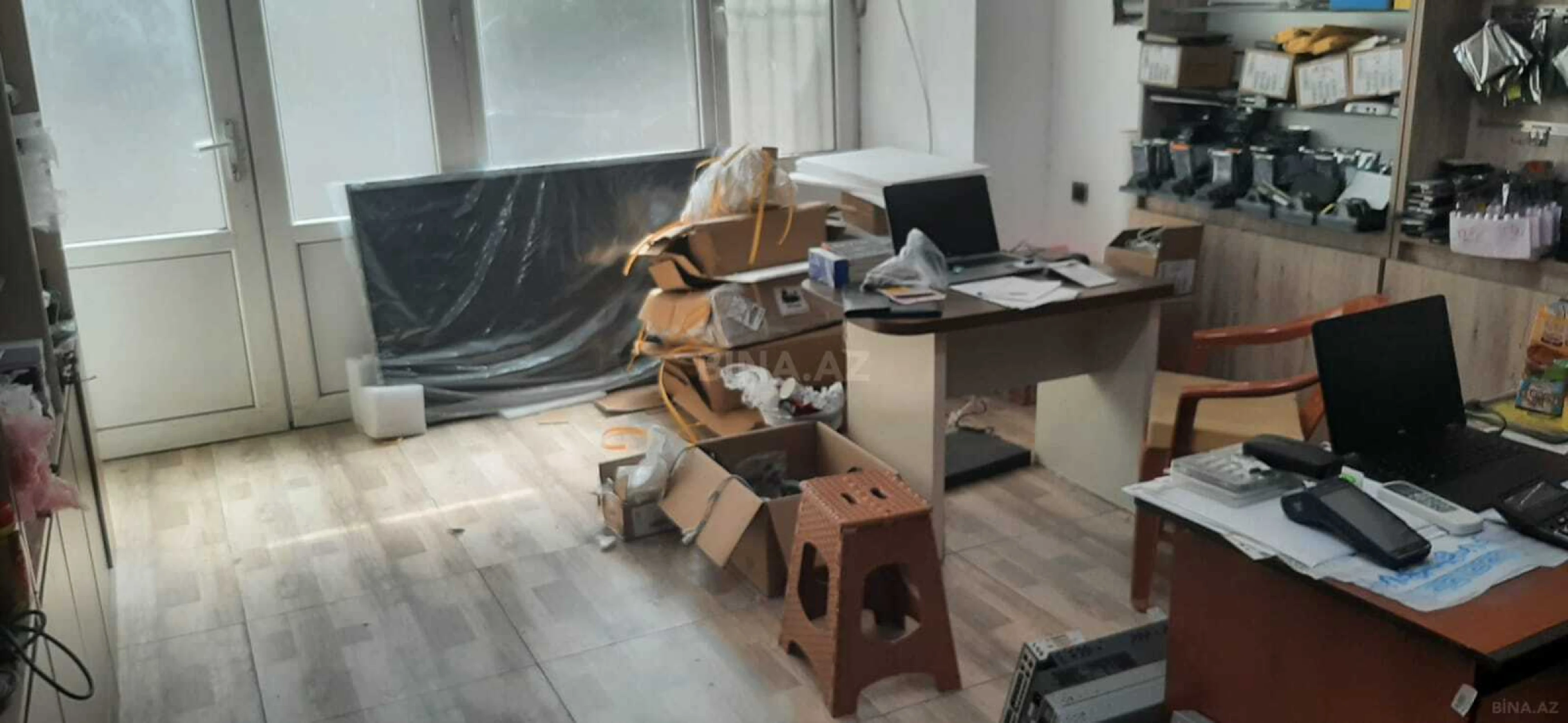 Satılır obyekt 132 m²