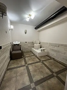 Satılır obyekt 150 m²