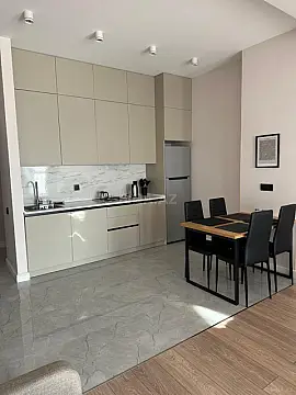 Satılır 1 otaqlı mənzil 57 m²