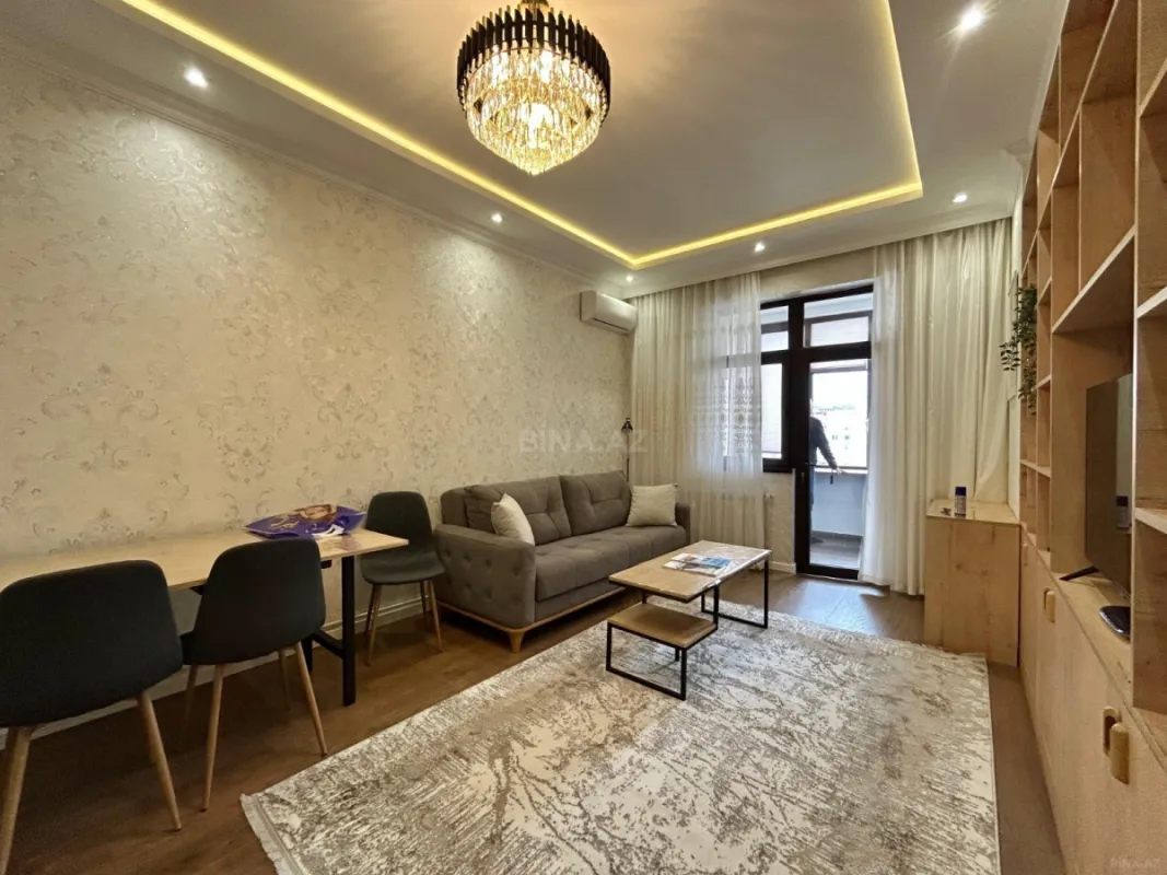Kirayə verilir 2 otaqlı mənzil 84 m²