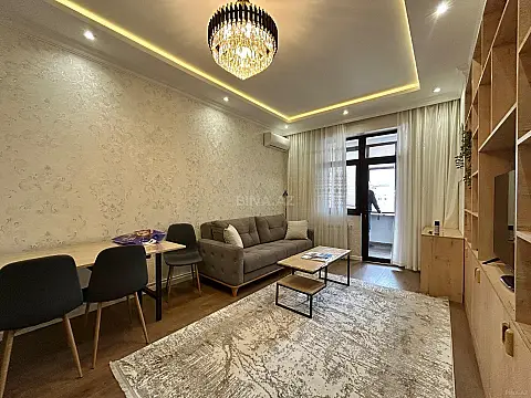 Kirayə verilir 2 otaqlı mənzil 84 m²