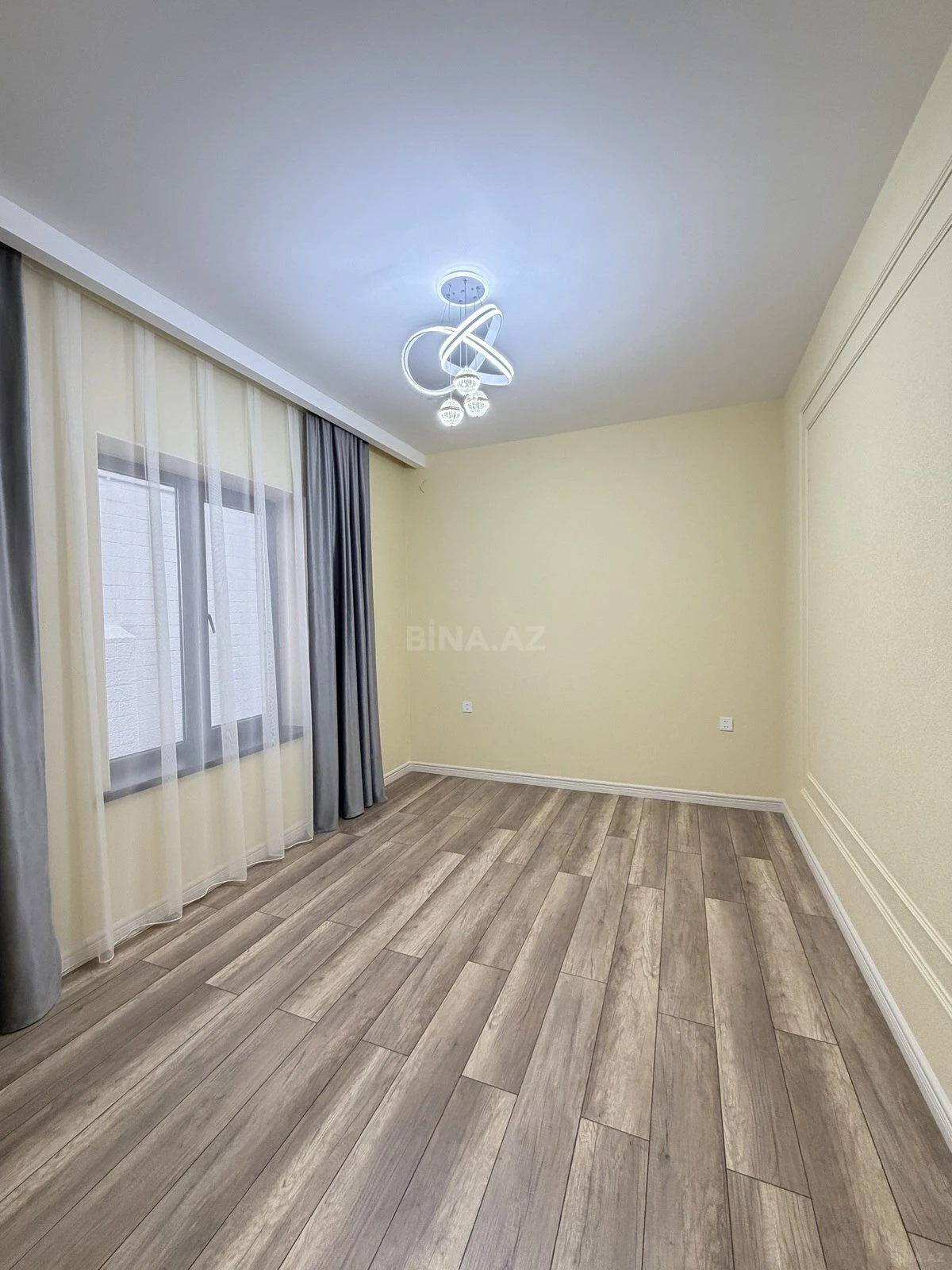 Satılır 4 otaqlı həyət evi 160 m²