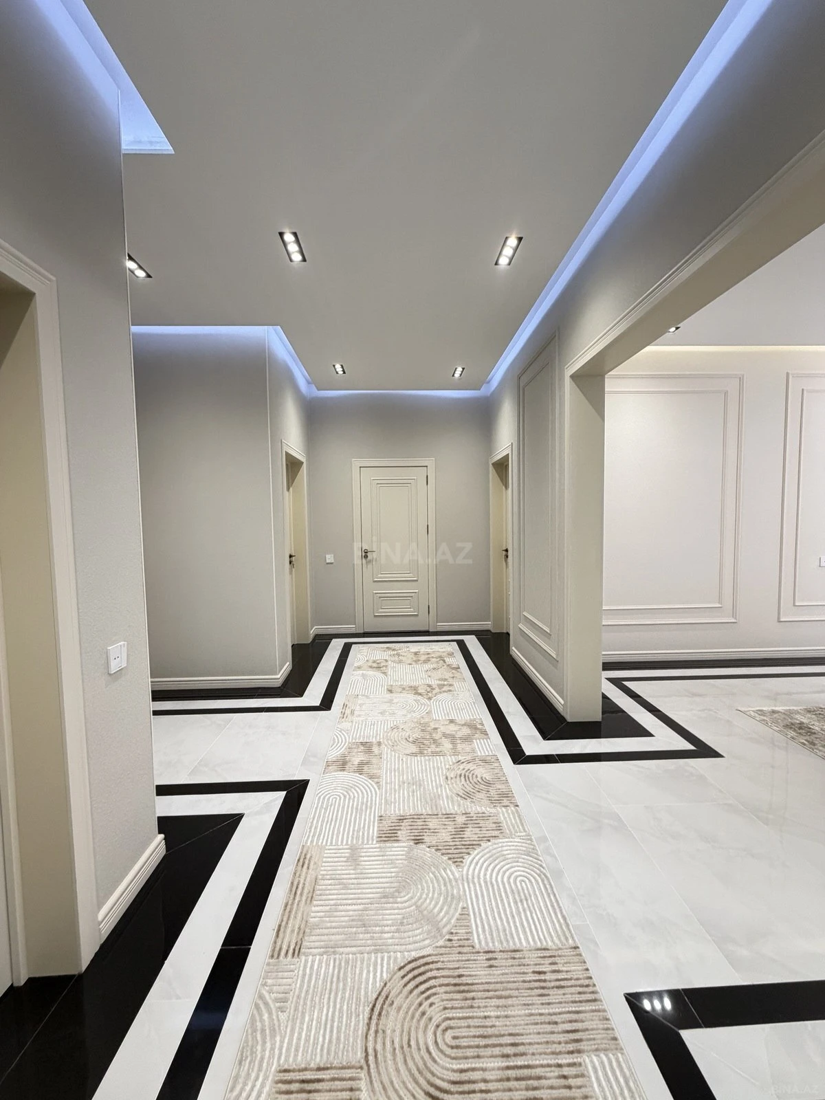 Satılır 4 otaqlı həyət evi 160 m²