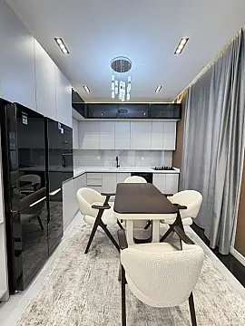 Satılır 4 otaqlı həyət evi 160 m²