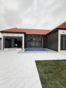 Satılır 4 otaqlı həyət evi 180 m²