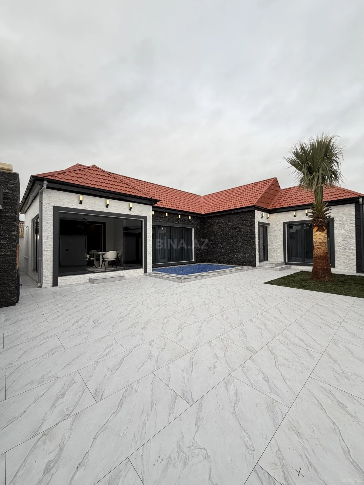 Satılır 4 otaqlı həyət evi 180 m²