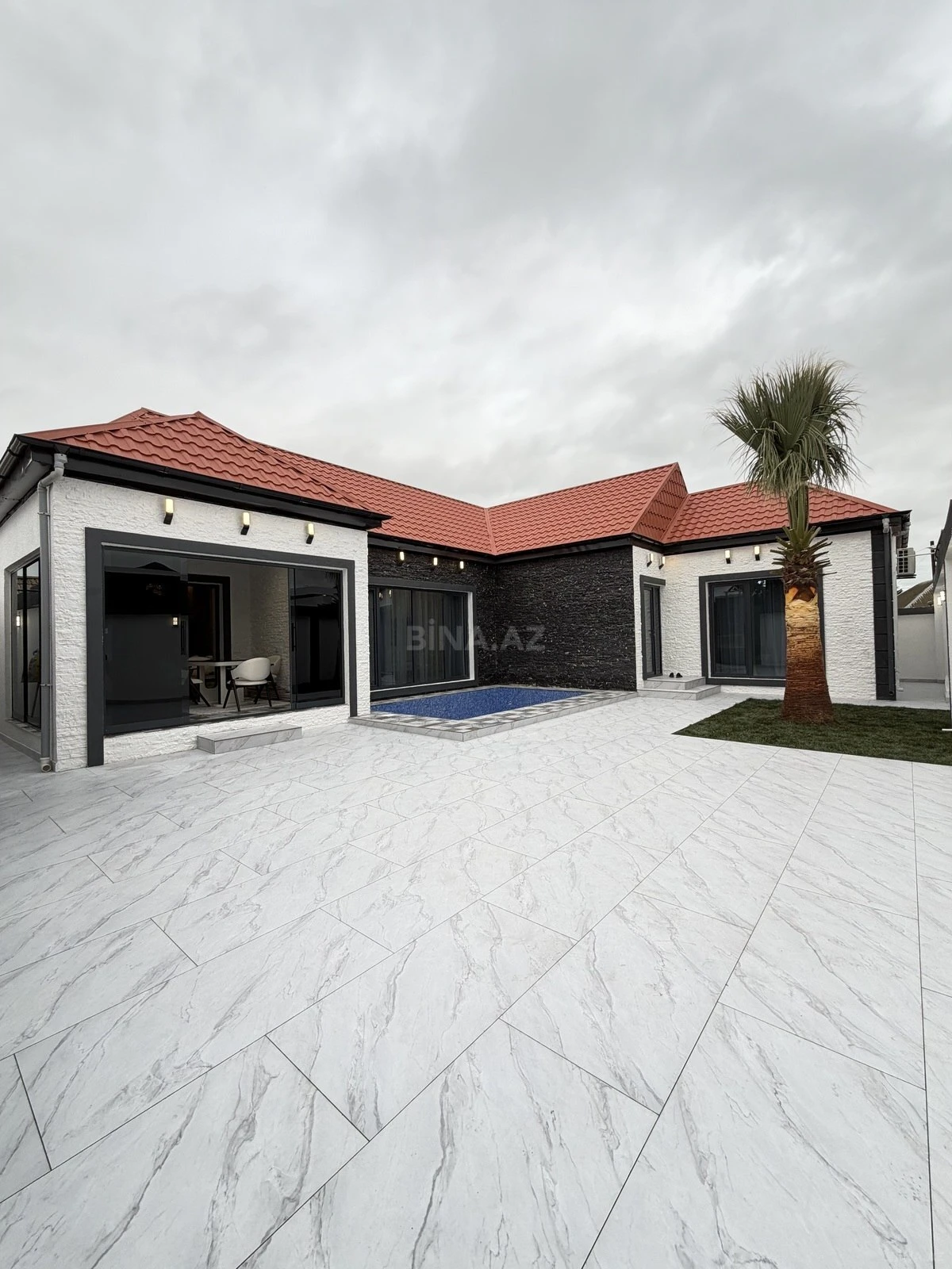 Satılır 4 otaqlı həyət evi 180 m²