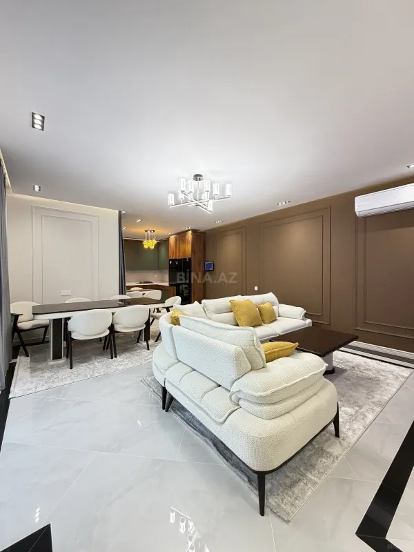 Satılır 4 otaqlı həyət evi 180 m²